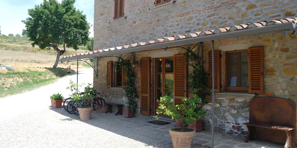 Agriturismo immerso nel verde delle colline Toscane